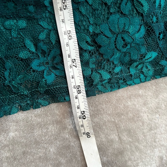 David’s Bridal Allover Lace Green Halter Gown Long Dress  NWT Size 14 - Picture 7 of 10